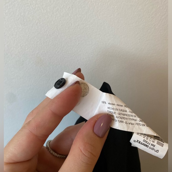 Zara 100% viscose Black Button up. Size XS - Picture 7 of 7